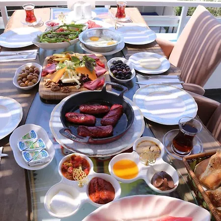 Bati Hotel Akcay (Edremit)